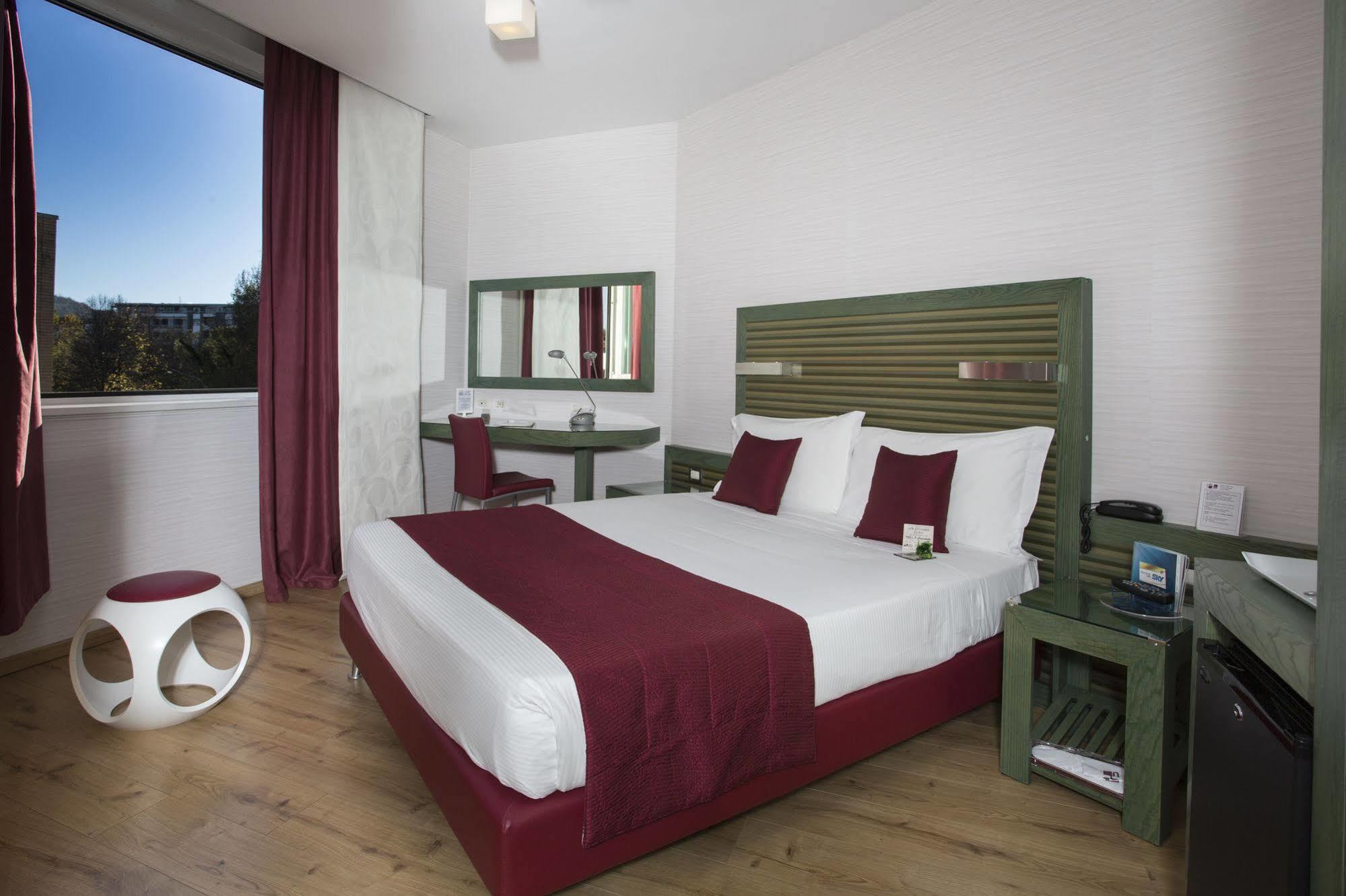 Best Western Ivrea Crystal Palace Banchette D'Ivrea Exteriör bild